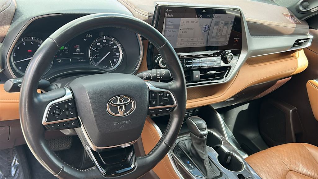Thumbnail: 2021 Toyota Highlander - 2