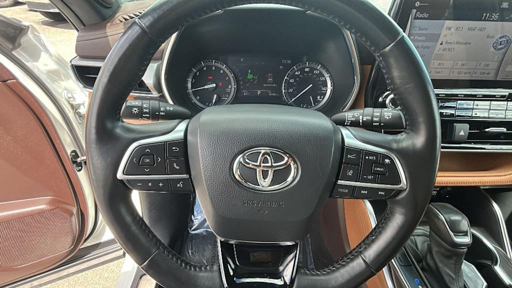 Thumbnail: 2021 Toyota Highlander - 9