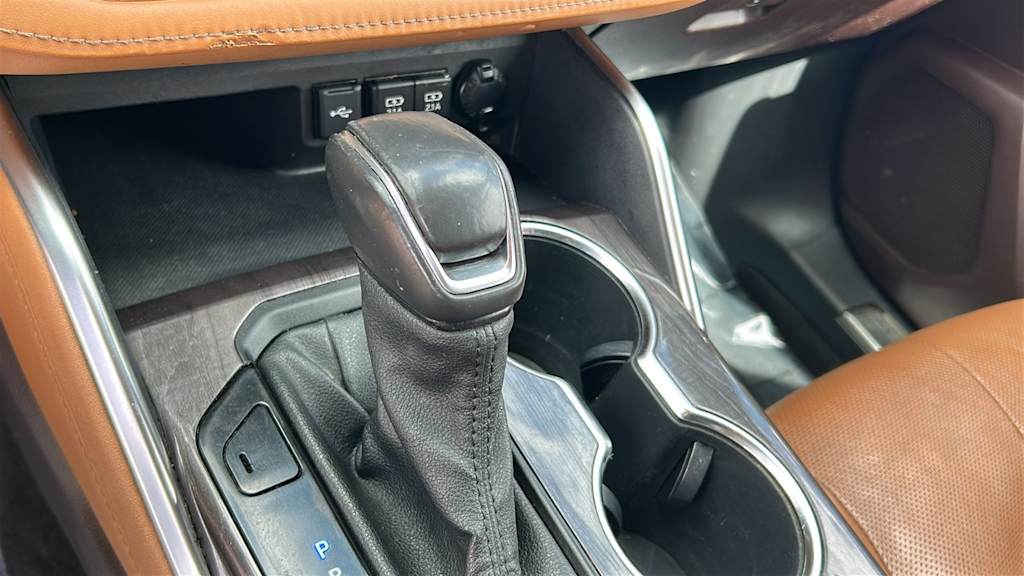 Thumbnail: 2021 Toyota Highlander - 16