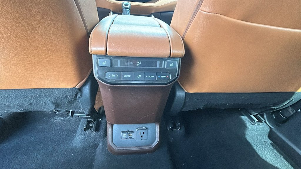 Thumbnail: 2021 Toyota Highlander - 13