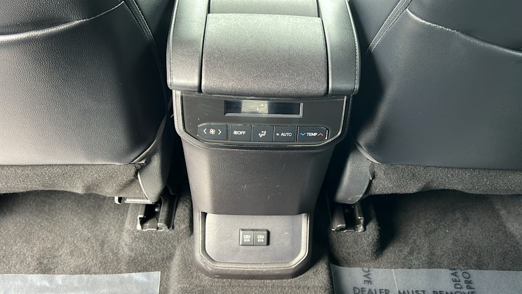 Thumbnail: 2021 Toyota Highlander - 30