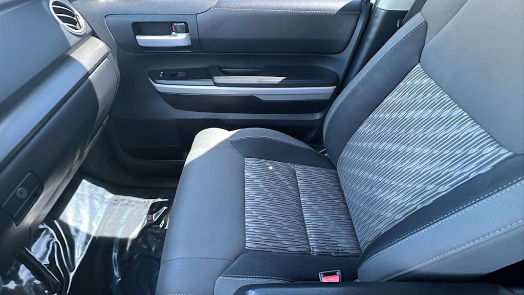 Thumbnail: 2018 Toyota Tundra - 11