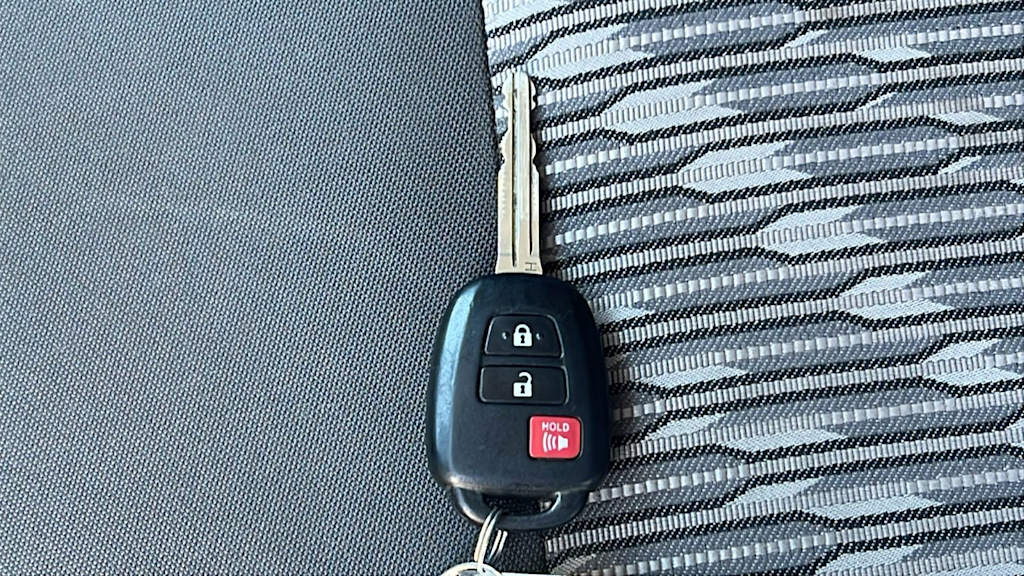 Thumbnail: 2018 Toyota Tundra - 29