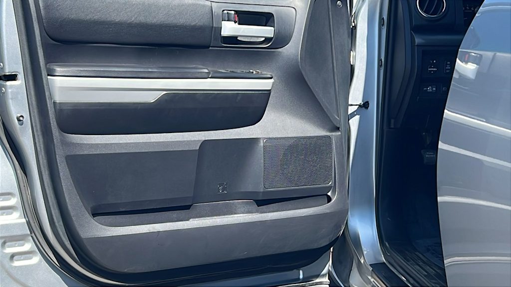 Thumbnail: 2018 Toyota Tundra - 27