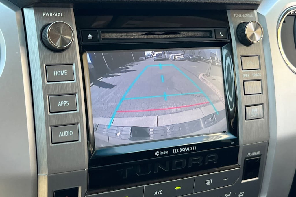 Thumbnail: 2014 Toyota Tundra - 31
