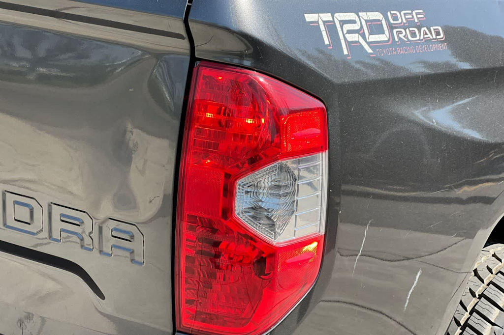 Thumbnail: 2014 Toyota Tundra - 39