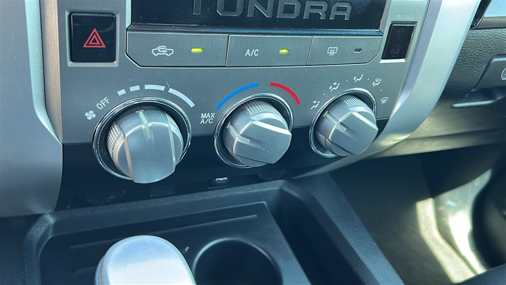 Thumbnail: 2014 Toyota Tundra - 23