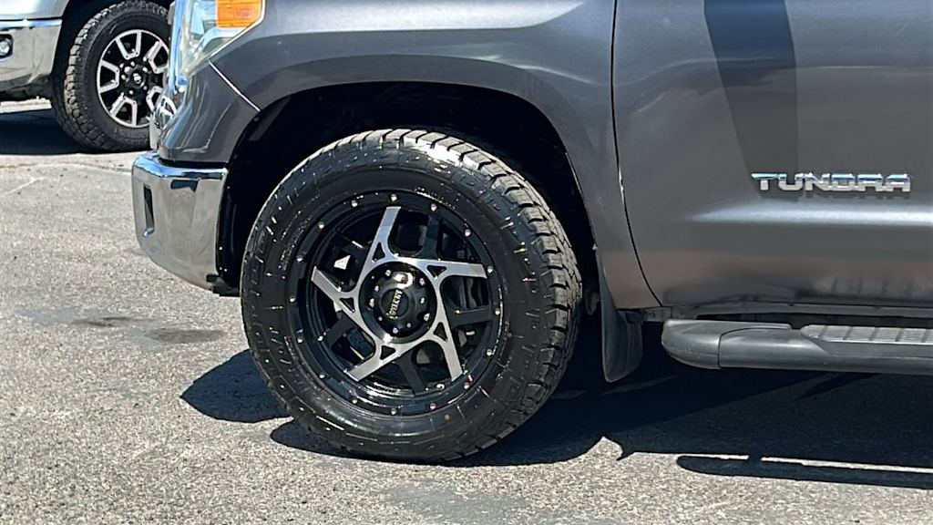 Thumbnail: 2014 Toyota Tundra - 8
