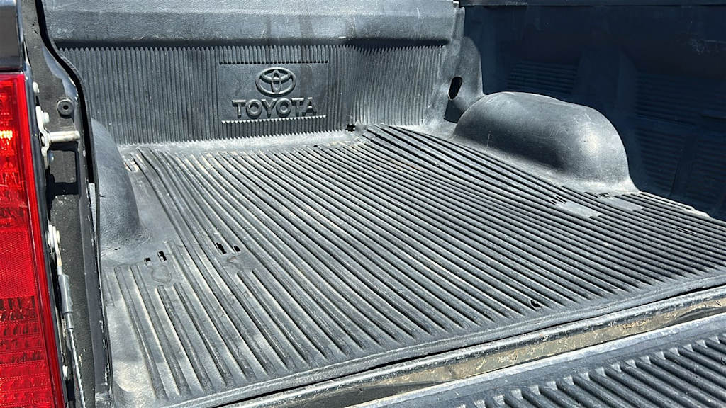 Thumbnail: 2014 Toyota Tundra - 17