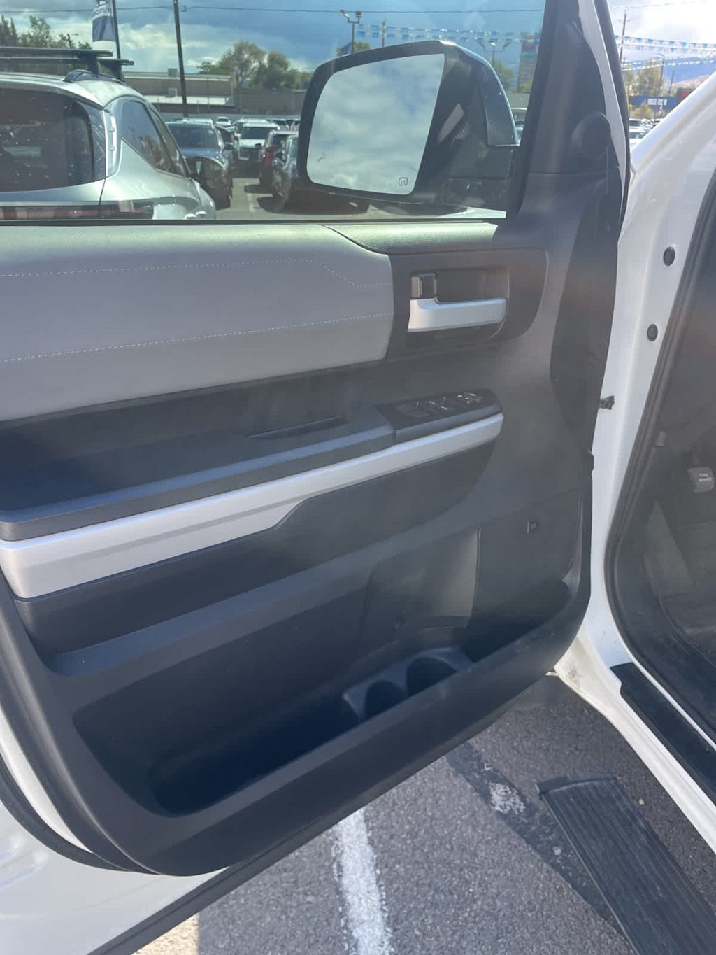 Thumbnail: 2021 Toyota Tundra - 17