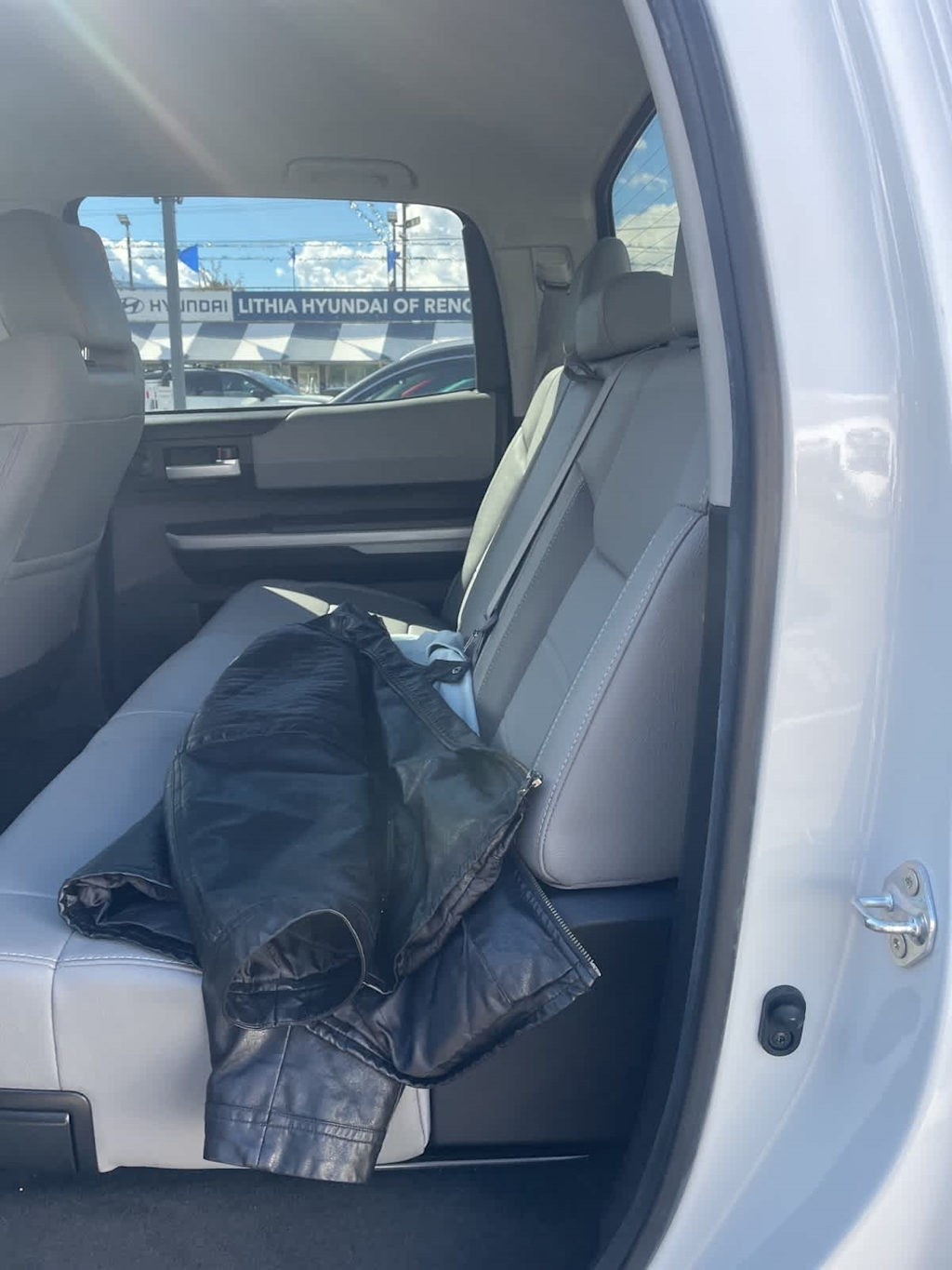 Thumbnail: 2021 Toyota Tundra - 21