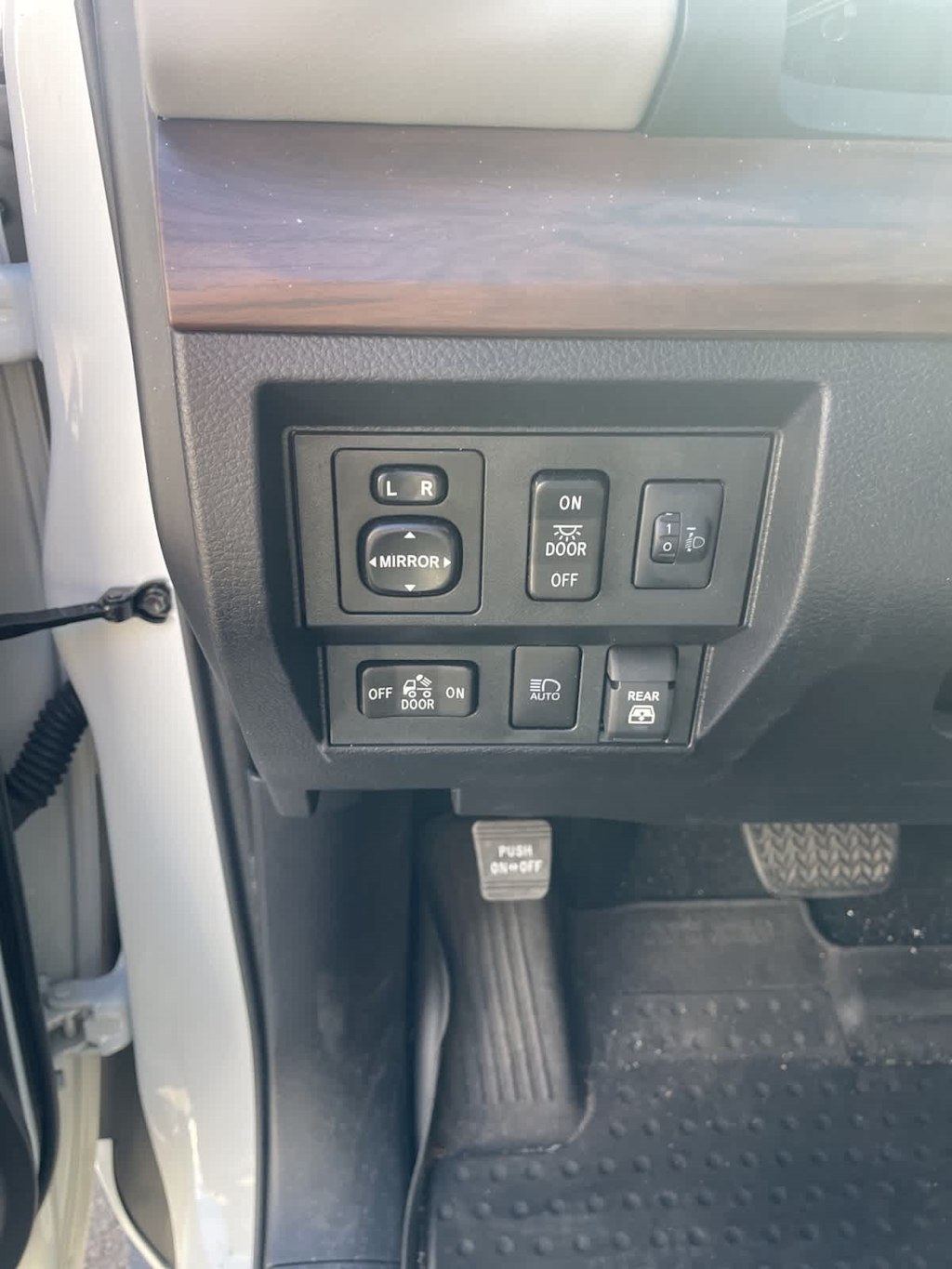 Thumbnail: 2021 Toyota Tundra - 18