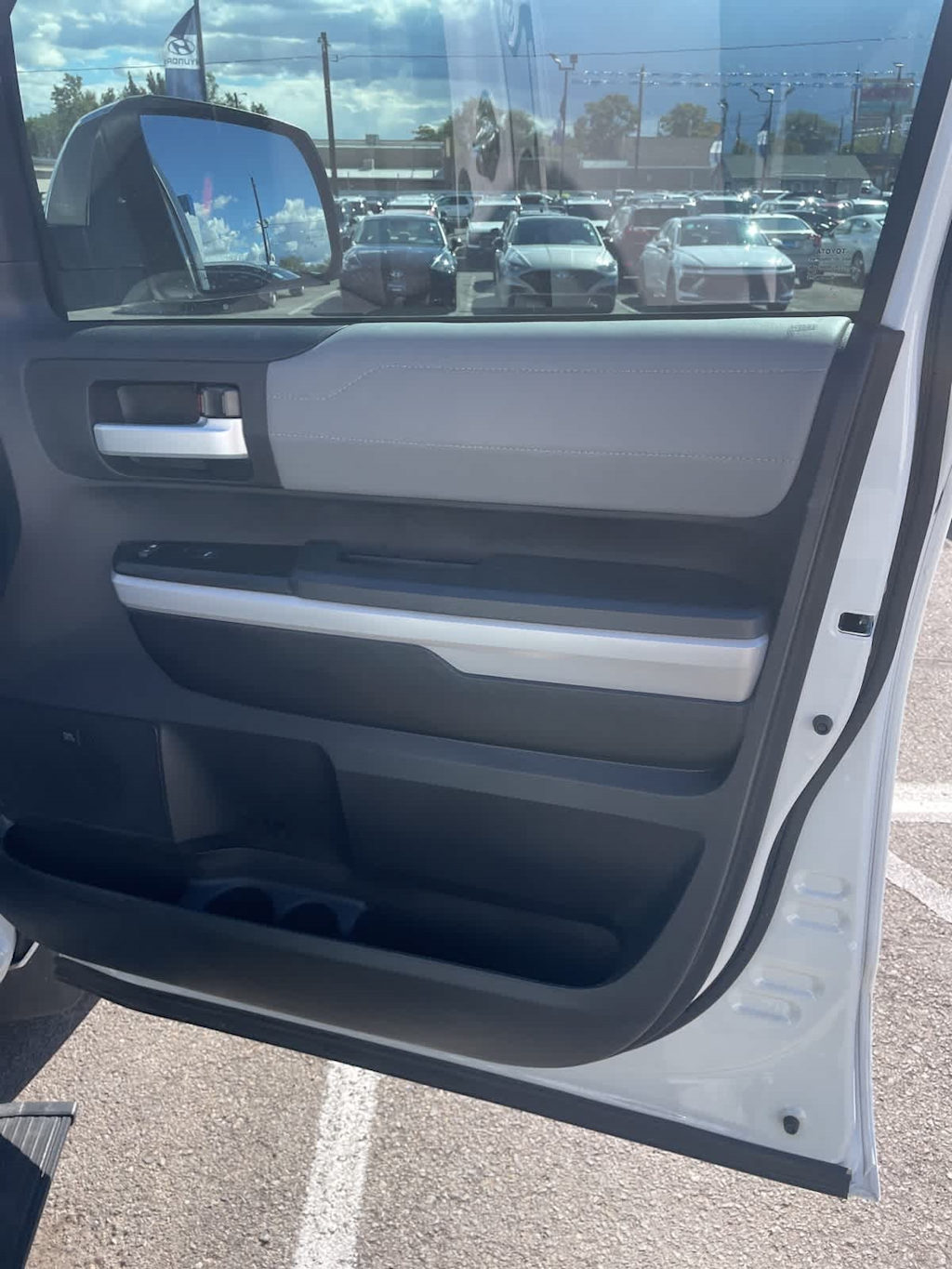 Thumbnail: 2021 Toyota Tundra - 15