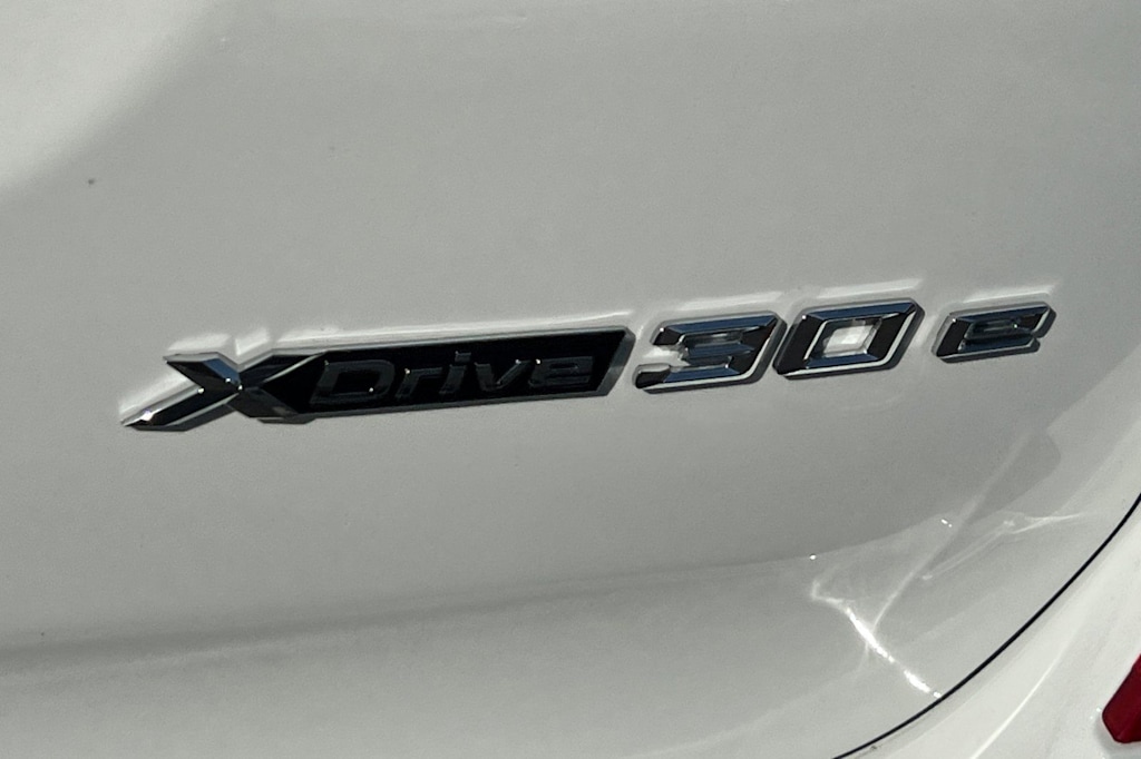 Thumbnail: 2021 BMW X3 - 6