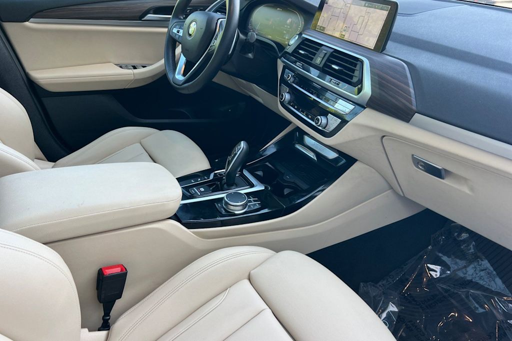 Thumbnail: 2021 BMW X3 - 11