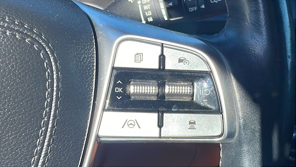 Thumbnail: 2023 Kia Telluride - 21