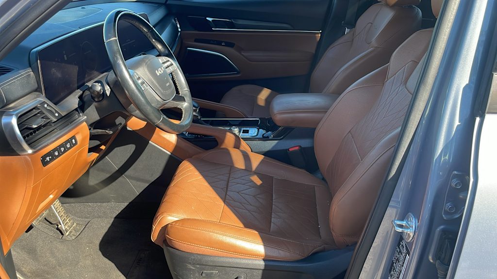 Thumbnail: 2023 Kia Telluride - 10