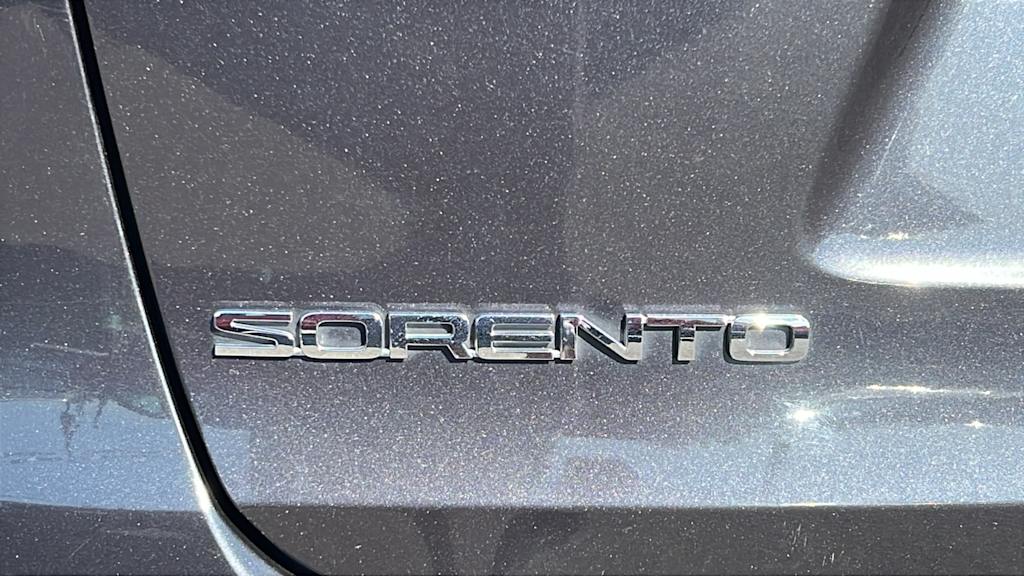 Thumbnail: 2017 Kia Sorento - 7