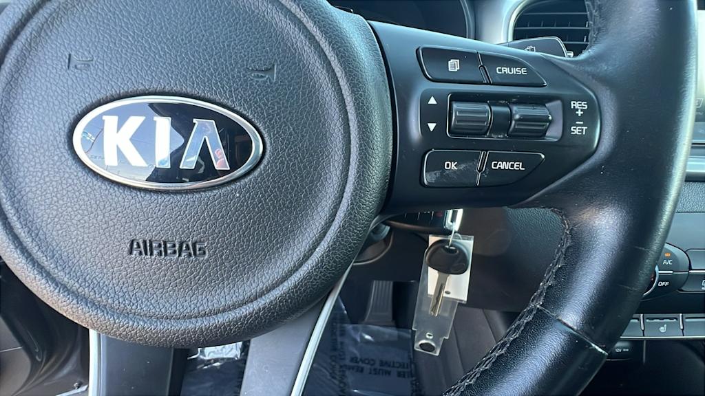 Thumbnail: 2017 Kia Sorento - 26