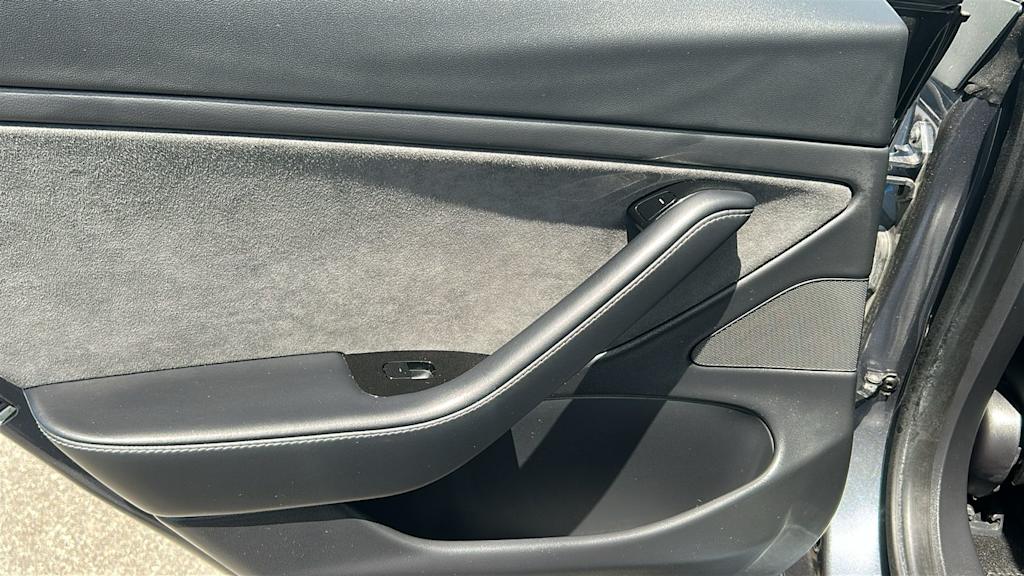 Thumbnail: 2020 Tesla Model 3 - 28
