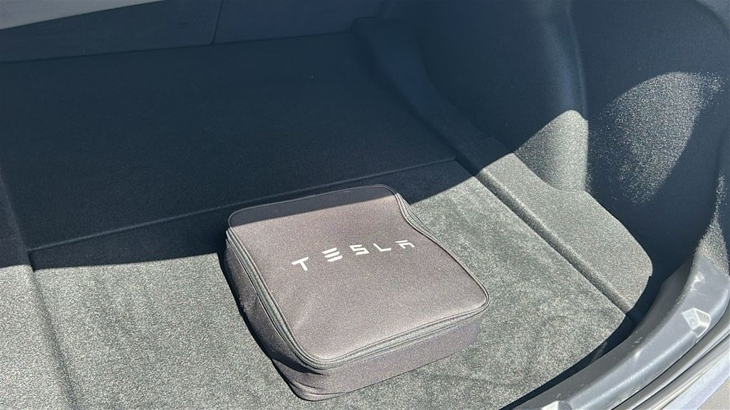 Thumbnail: 2020 Tesla Model 3 - 27
