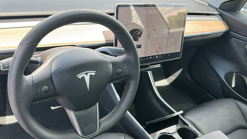 Thumbnail: 2020 Tesla Model 3 - 2