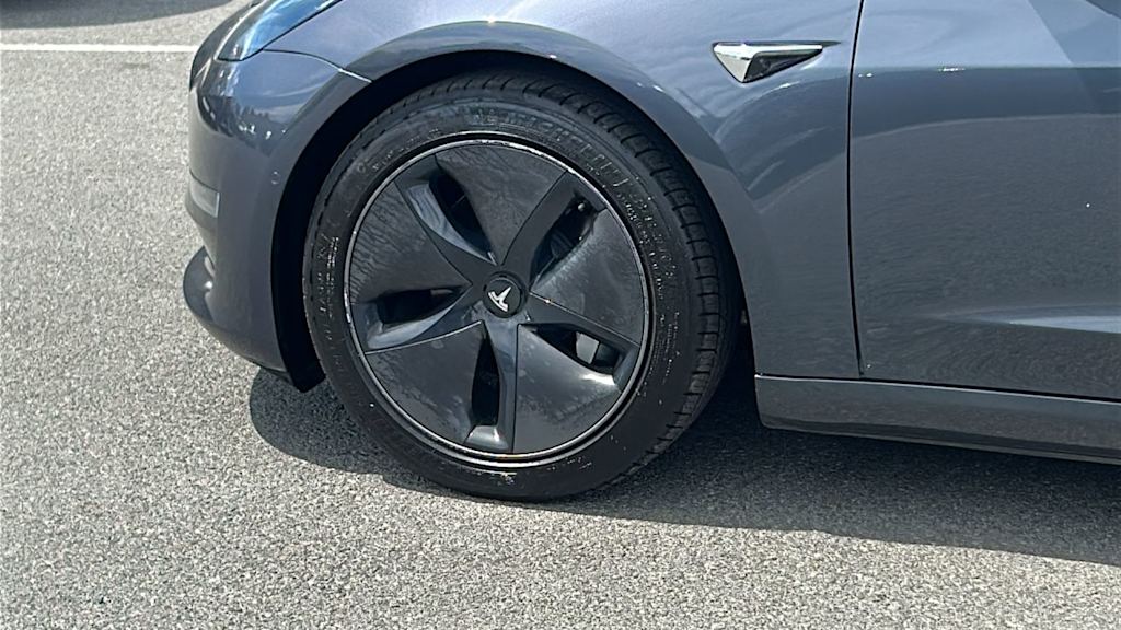Thumbnail: 2020 Tesla Model 3 - 8
