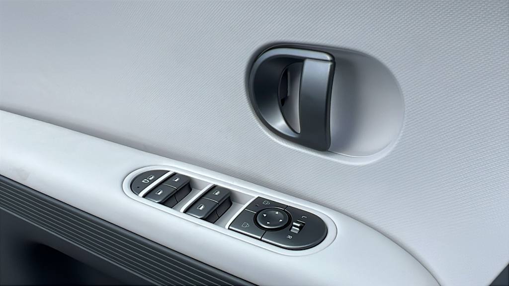 Thumbnail: 2026 Hyundai Ioniq 5 - 6