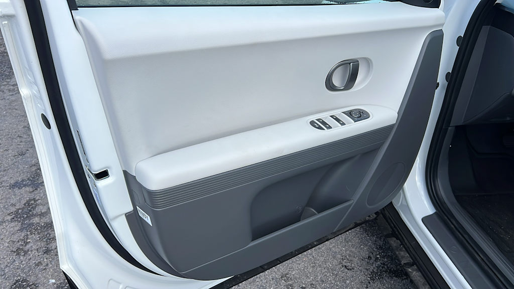 Thumbnail: 2026 Hyundai Ioniq 5 - 27