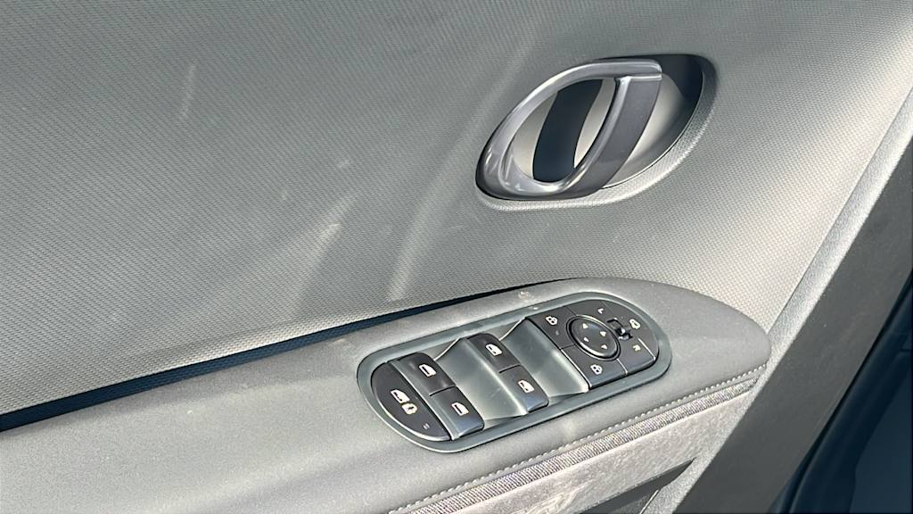 Thumbnail: 2025 Hyundai Ioniq 5 - 26