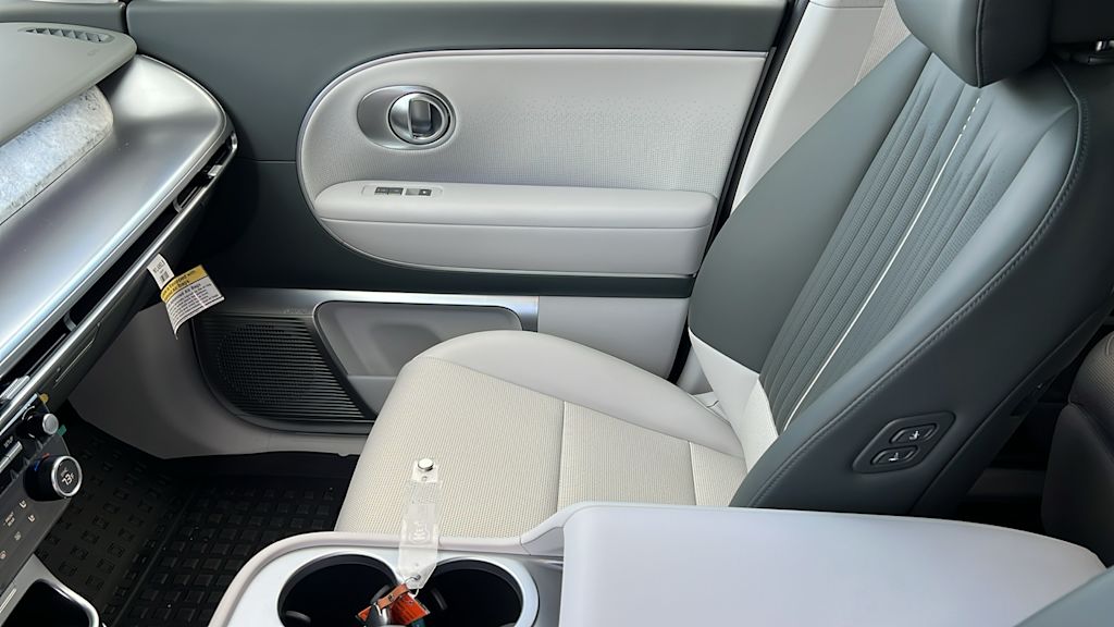 Thumbnail: 2026 Hyundai Ioniq - 22