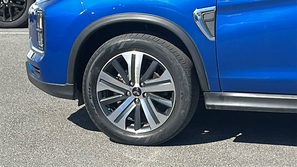 Thumbnail: 2024 Mitsubishi Outlander Sport - 8