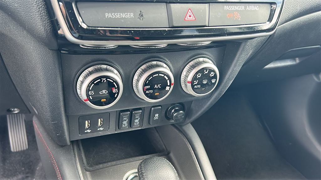Thumbnail: 2024 Mitsubishi Outlander Sport - 16