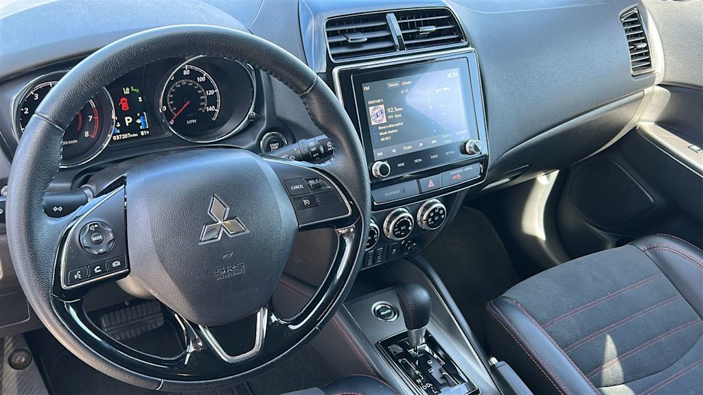 Thumbnail: 2024 Mitsubishi Outlander Sport - 2