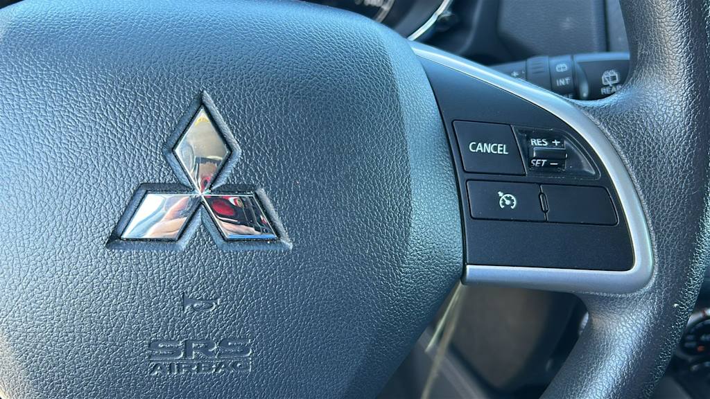 Thumbnail: 2025 Mitsubishi Outlander Sport - 25