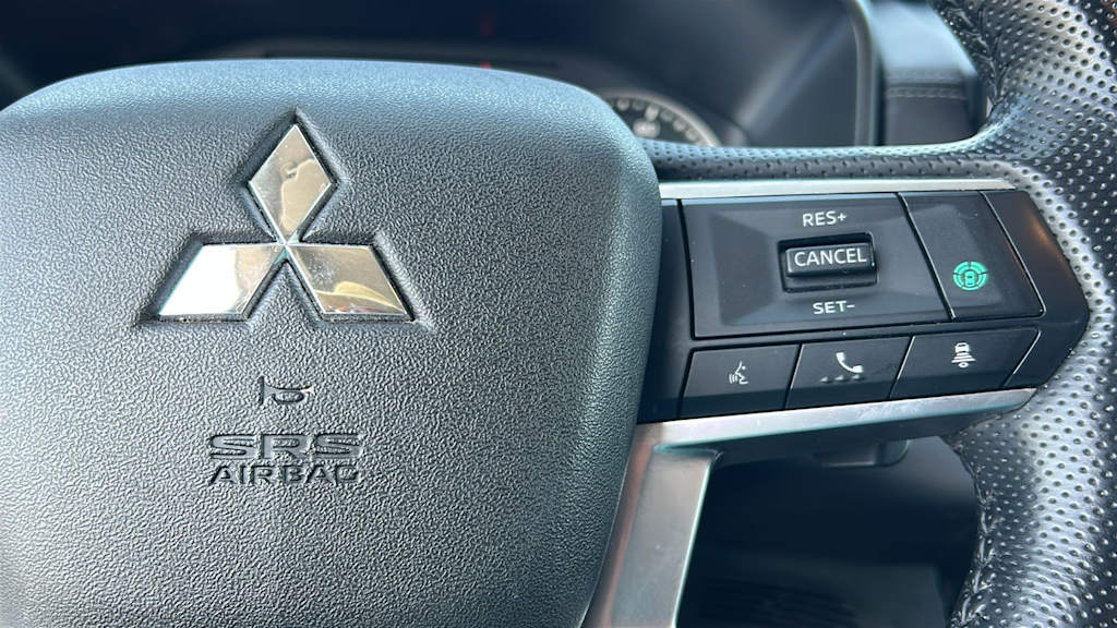 Thumbnail: 2024 Mitsubishi Outlander - 27