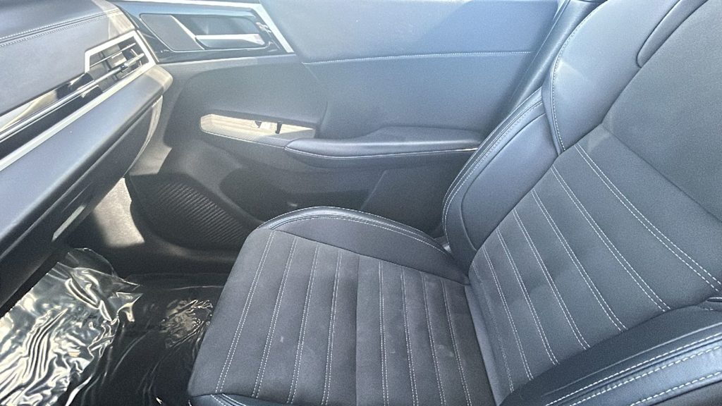 Thumbnail: 2024 Mitsubishi Outlander - 11