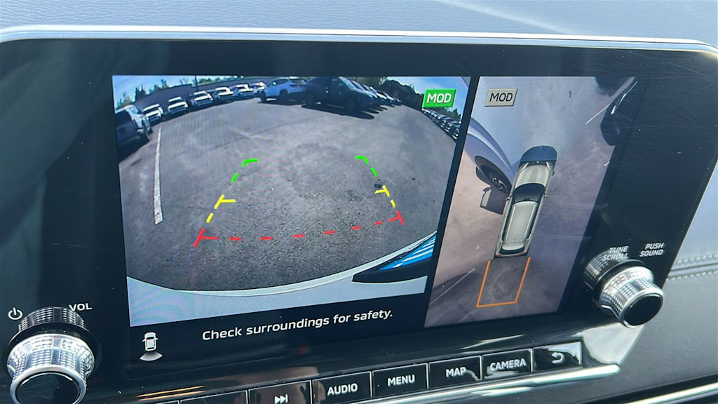 Thumbnail: 2024 Mitsubishi Outlander - 24