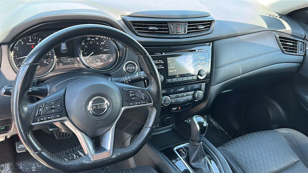 Thumbnail: 2017 Nissan Rogue - 2