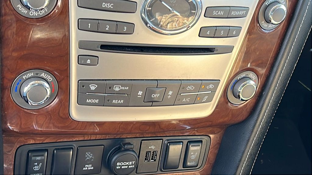 Thumbnail: 2018 INFINITI QX80 - 17