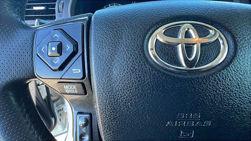 Thumbnail: 2018 Toyota 4Runner - 25