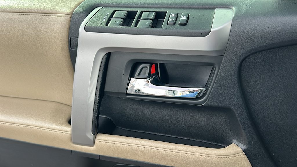 Thumbnail: 2019 Toyota 4Runner - 27