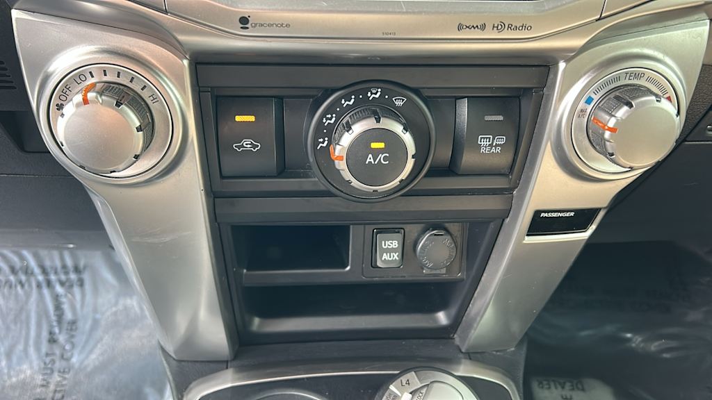 Thumbnail: 2019 Toyota 4Runner - 23