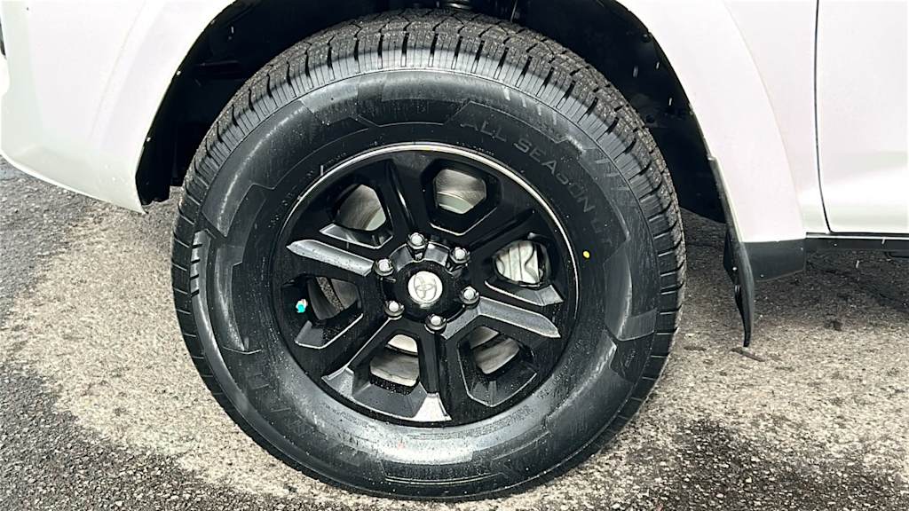 Thumbnail: 2019 Toyota 4Runner - 8