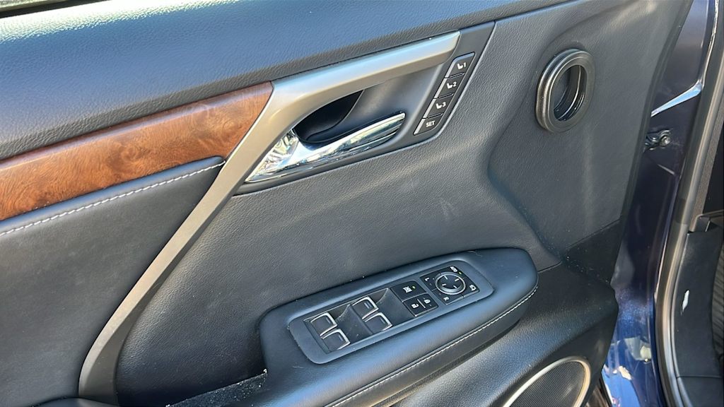 Thumbnail: 2021 Lexus RX - 21