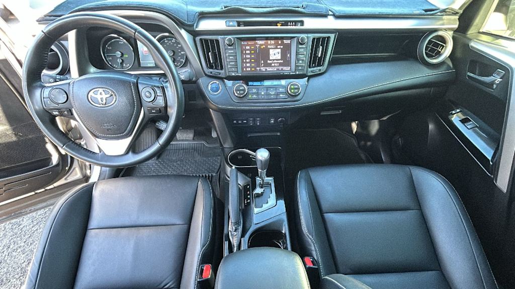 Thumbnail: 2018 Toyota RAV4 - 13