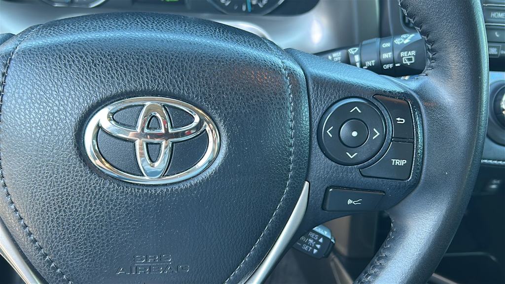 Thumbnail: 2018 Toyota RAV4 - 27