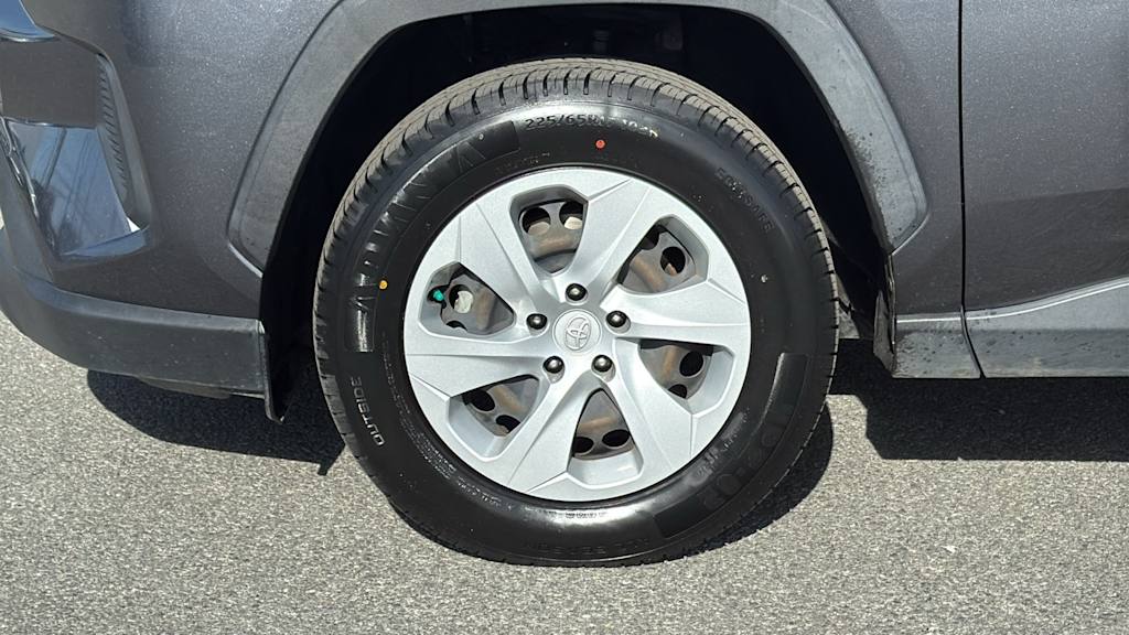 Thumbnail: 2019 Toyota RAV4 - 7