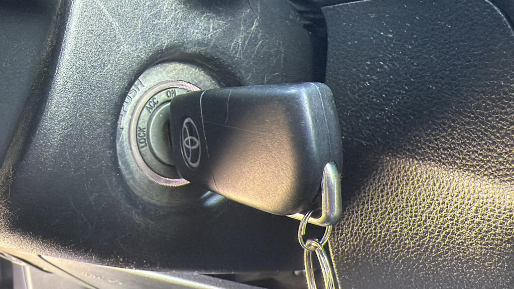 Thumbnail: 2019 Toyota RAV4 - 17