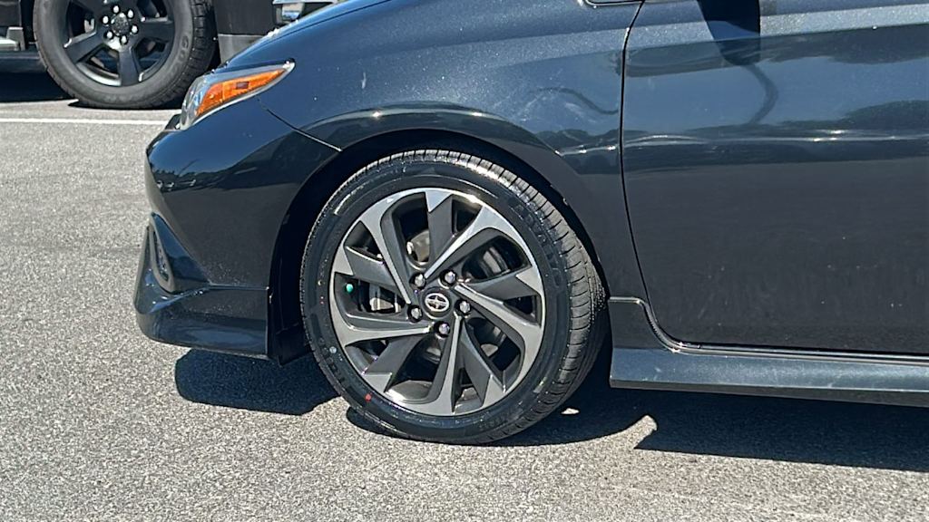 Thumbnail: 2016 Scion iM - 8
